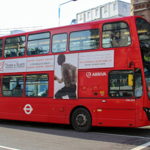 Șoferul de autobuz din Londra, erou și concediat pentru că a intervenit la un jaf