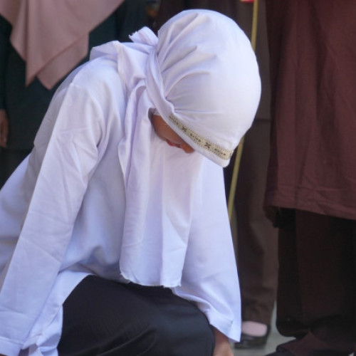 Pedepse severe în Aceh pentru relații extraconjugale și consum de alcool