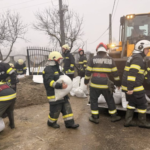 Pompierii voluntari din Târgu Lăpuș, implicați în exerciții complexe și intervenții dificile