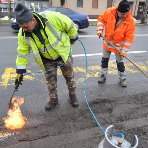 Încep lucrările de reparații pe străzile din Baia Mare