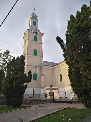 Prăbușirea turnului bisericii reformate din Cehu Silvaniei evidențiază problemele structurale