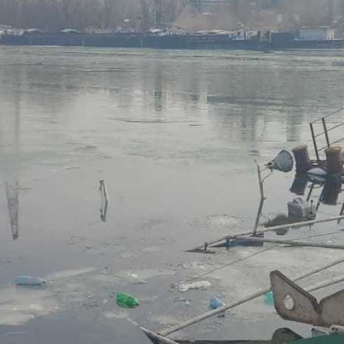 Poluare pe Dunăre după scufundarea unui împingător în Giurgiu
