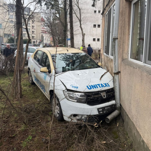 Accident rutier evitat în ultima clipă de un șofer de taxi