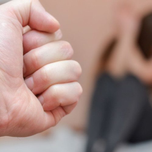 Frică și violență: Tânără agresată într-o benzinărie din Constanţa