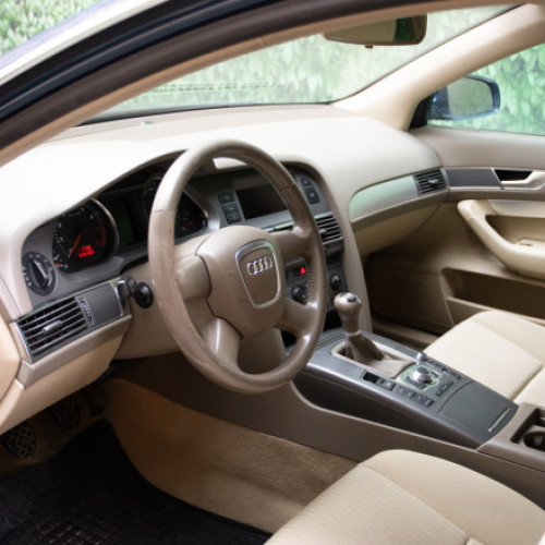 Mașina lui Klaus Iohannis, scoasă la licitație de Primăria Sibiu