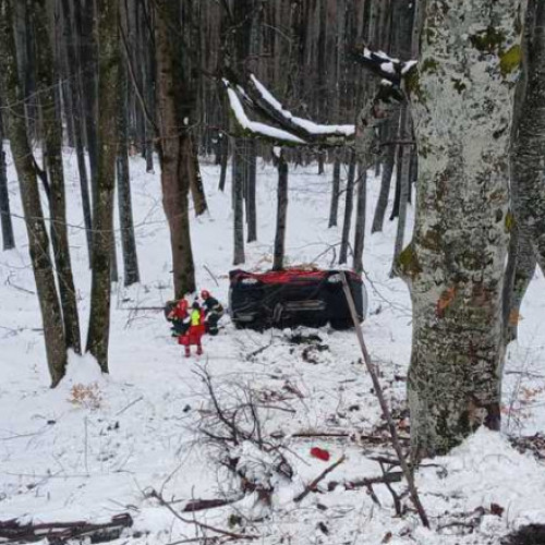 Trei tinere rănite după un accident pe DN1A, în Prahova