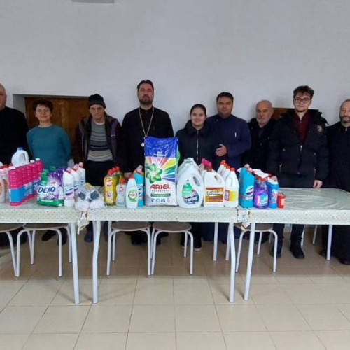 Preoții din Dâmbovița sprijină persoanele vulnerabile la Pucioasa