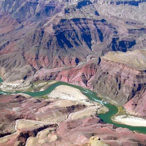 Râul Green, o enigmă geologică în Parcul Național Canyonlands
