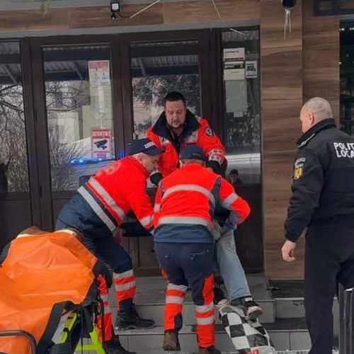 Bărbat în șoc hipotermic salvat de polițiști în Iași