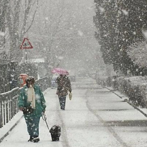 Avertizări meteo pentru Oltenia: ninsoare și intensificări ale vântului