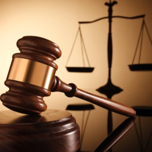 Tribunalul italian anulează concedierea unui angajat acuzat că a adormit la muncă