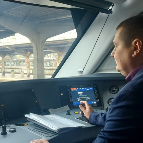 CFR SA și CFR Călători anunță recrutări iminente