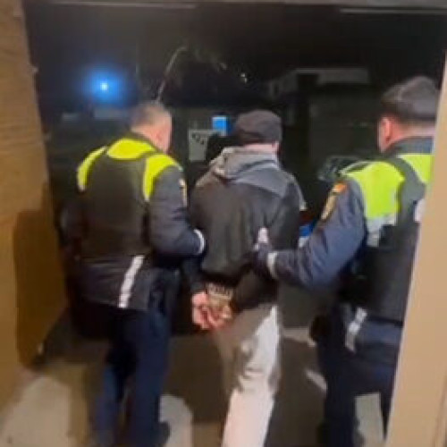 Femeie amenințată de fostul concubin, poliția intervine de urgență