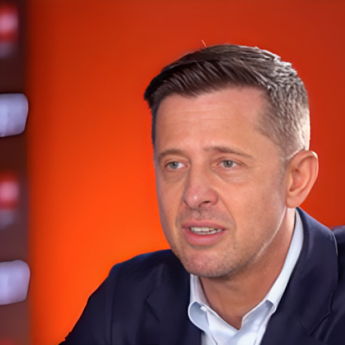 România se îndreaptă spre o scădere economică, afirmă Hubert Thuma