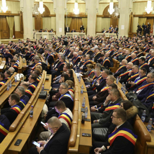 Primarii din țară critică reformele și deciziile premierului Bolojan