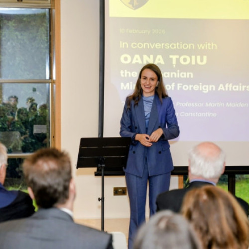 Oana Ţoiu: Peste 2.000 de profesori români activează în Marea Britanie