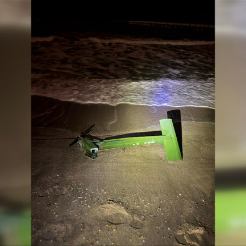 Fragmente de dronă descoperite pe plaja din Mamaia, posibile reziduuri dintr-un exercițiu militar