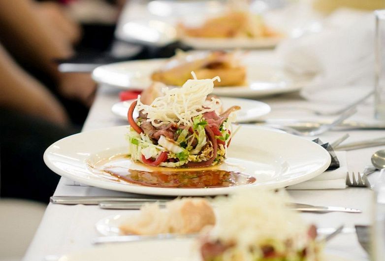 Localuri din Sfântu Gheorghe participă la „Joia gurmanzilor” cu reduceri atractive