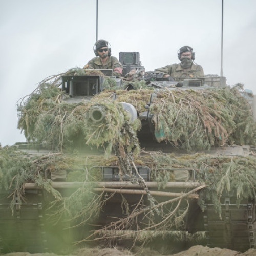 Anders Fogh Rasmussen: Europa trebuie să își militarizeze economia pentru a face față Rusiei