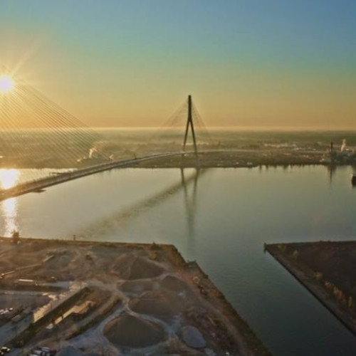 Trump amenință cu blocarea unui pod între SUA și Canada, cerând compensații