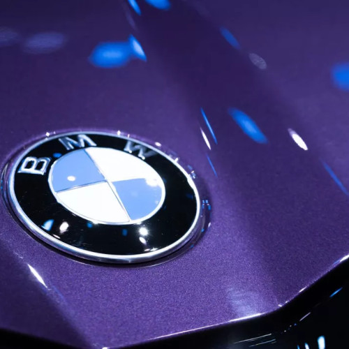 BMW reia sute de mii de vehicule din cauza riscului de incendiu