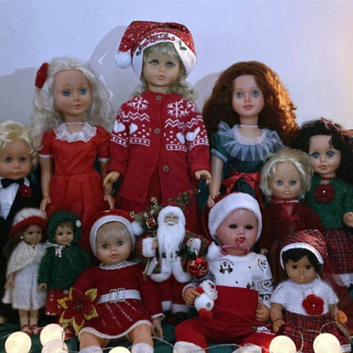 Atelier gratuit de creație vestimentară pentru păpuși la Biblioteca Județeană Neamț