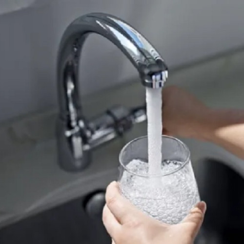 Stare de alertă în Curtea de Argeș din cauza apei contaminată