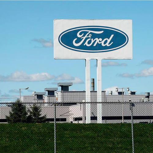 Ford își reduce drastic planurile de electrificare după pierderi semnificative