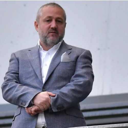 Mihai Rotaru, acționarul Universității Craiova, implicat într-un accident la schi