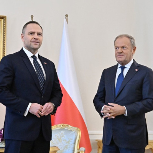 Conflicte politice în Polonia privind un împrumut de 43,7 miliarde de euro pentru apărare