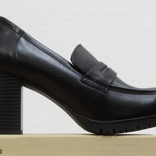 Alegerea încălțămintei din piele naturală, esențială pentru confortul picioarelor