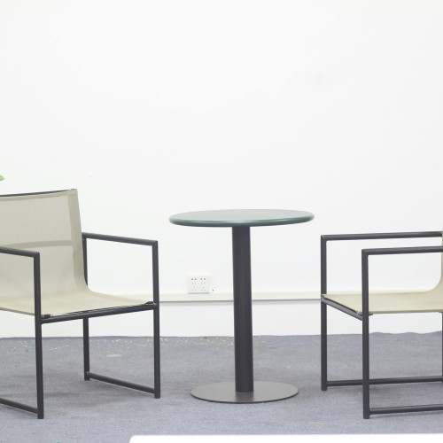 Alegerea scaunelor pentru spații mici: sfaturi esențiale