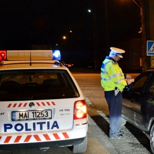 Șofer prins fără permis și băut la volan în Coltău