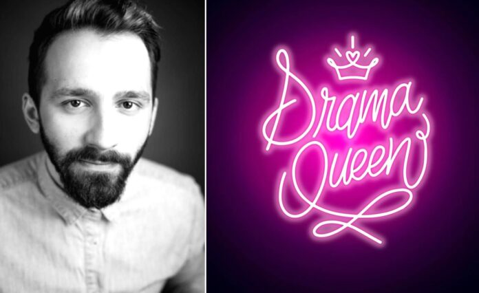 Octavian Costîn, manager al Teatrului Anton Pann, susținut de Gheorghe Smeoreanu