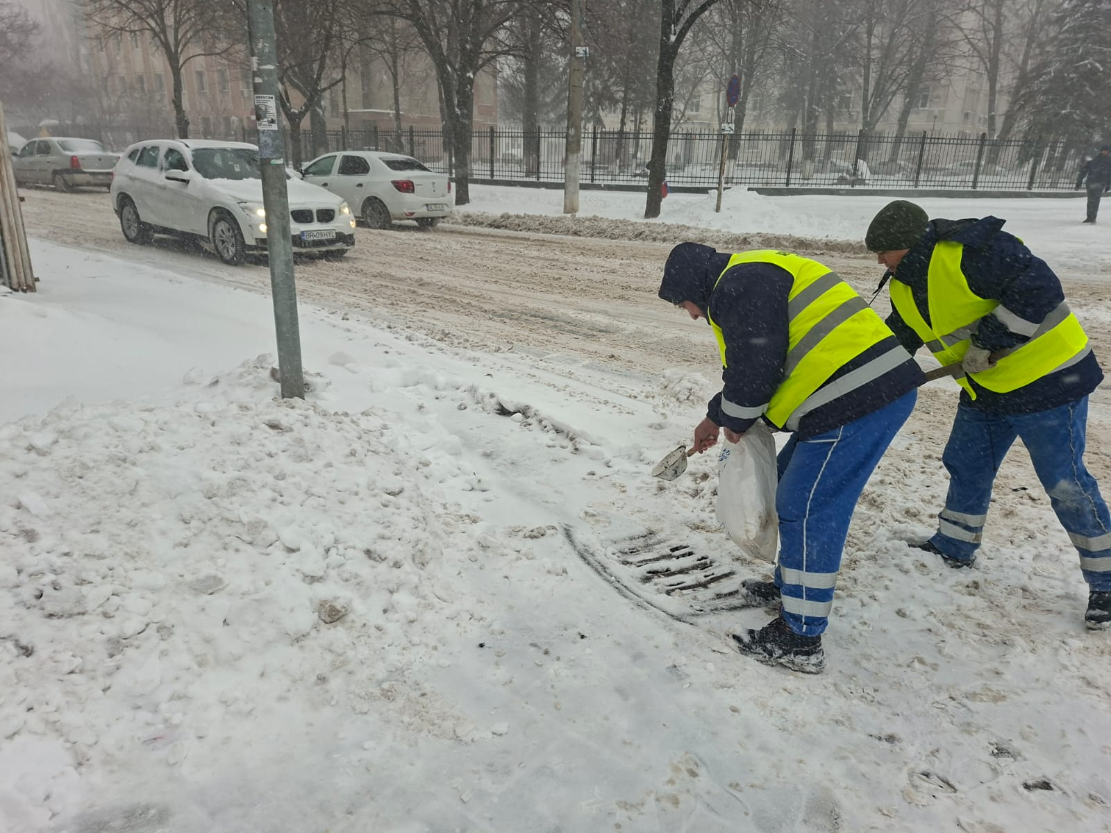 Apă Canal Galați intervine pentru prevenirea blocajelor în sistemul de canalizare