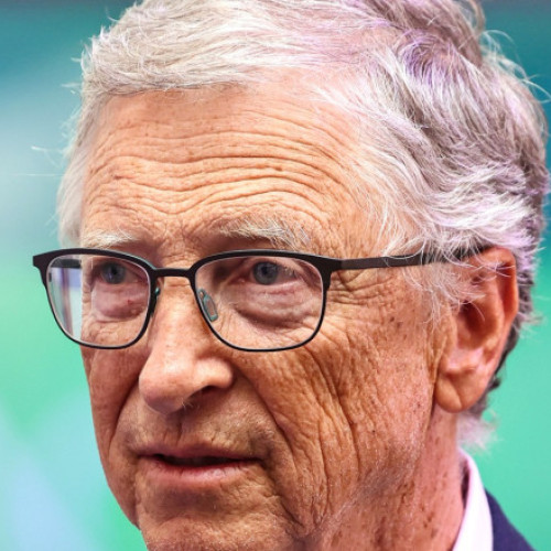 Bill Gates anulează discursul de la summitul global despre inteligenţă artificială