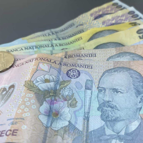 Indemnizația pentru titlul de doctor scade cu 47% până la 500 lei brut