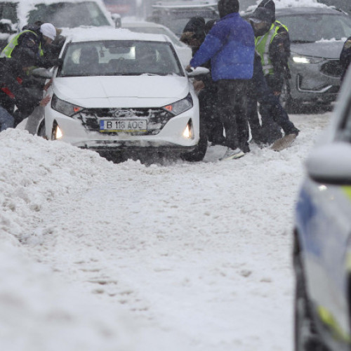 Ciprian Ciucu anunță amenzi pentru nereguli în deszăpezire după viscolul recent