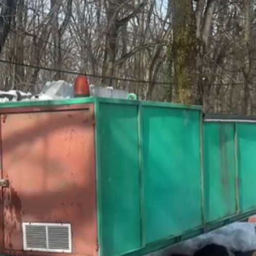 Video Bucureștiul este plin de nămeți, iar utilajele de topit zăpada zac nefolosite. Explicația autorităților