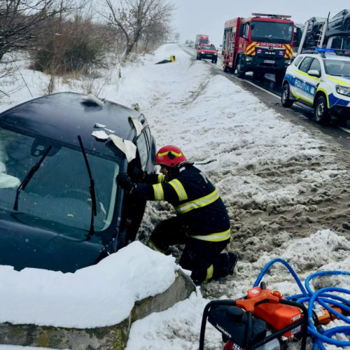 Accident rutier în Mușătești, cu o victimă la spital