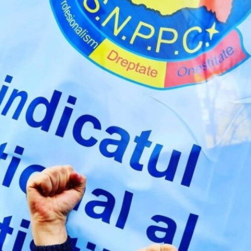 Protest al polițiștilor în Piaţa Victoriei pentru revizuirea vârstei de pensionare