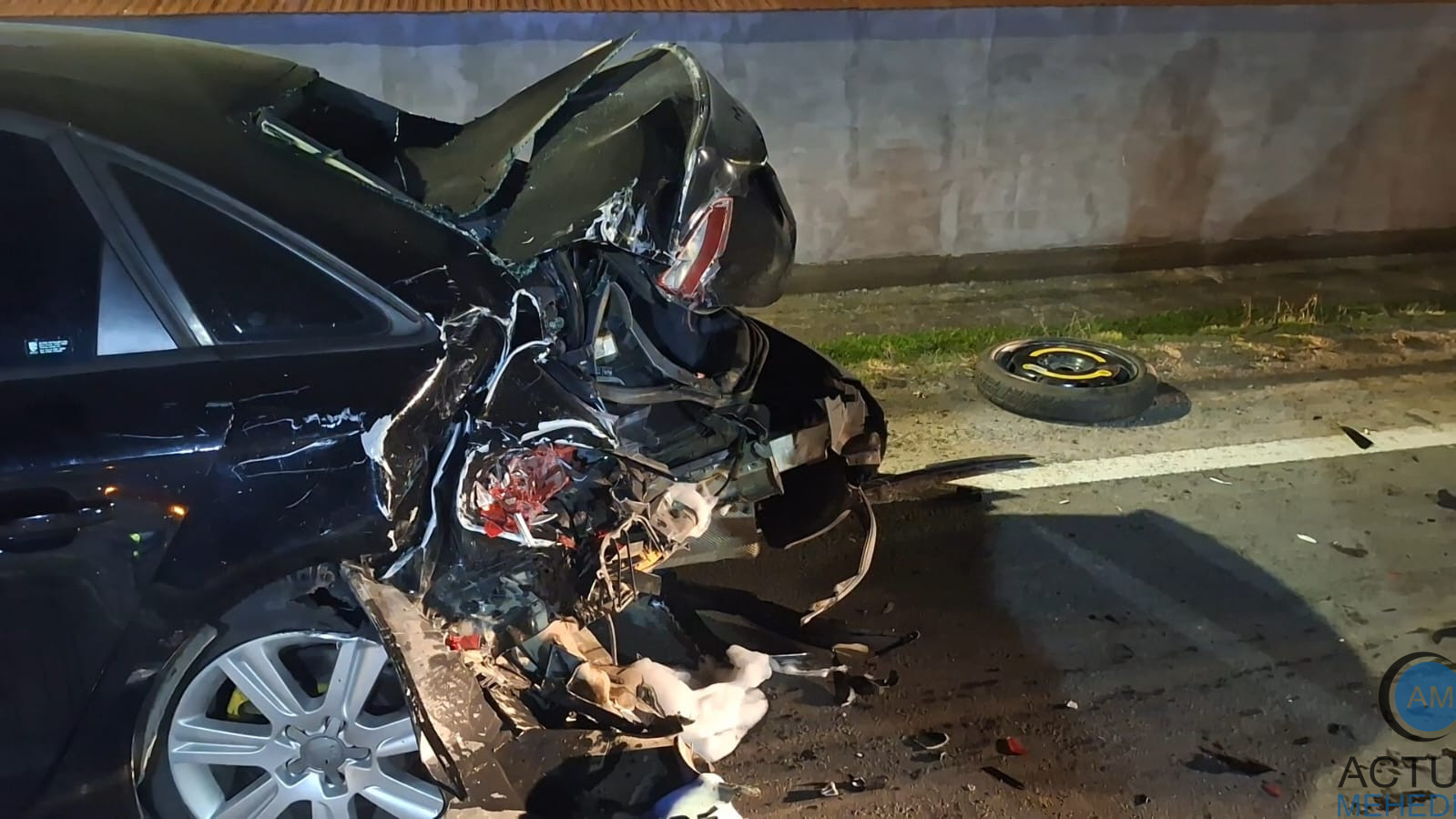 Accident pe DN 56A: microbuz acroșează autoturism în Vânju Mare