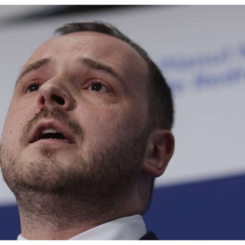 Spitalele publice și ambulanțele nu vor suferi tăieri salariale