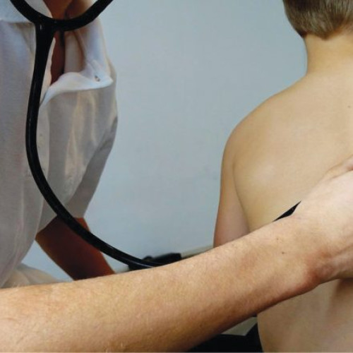 NouaVariantă H3N2 Crește Riscul Complicațiilor în Rândul Copiilor