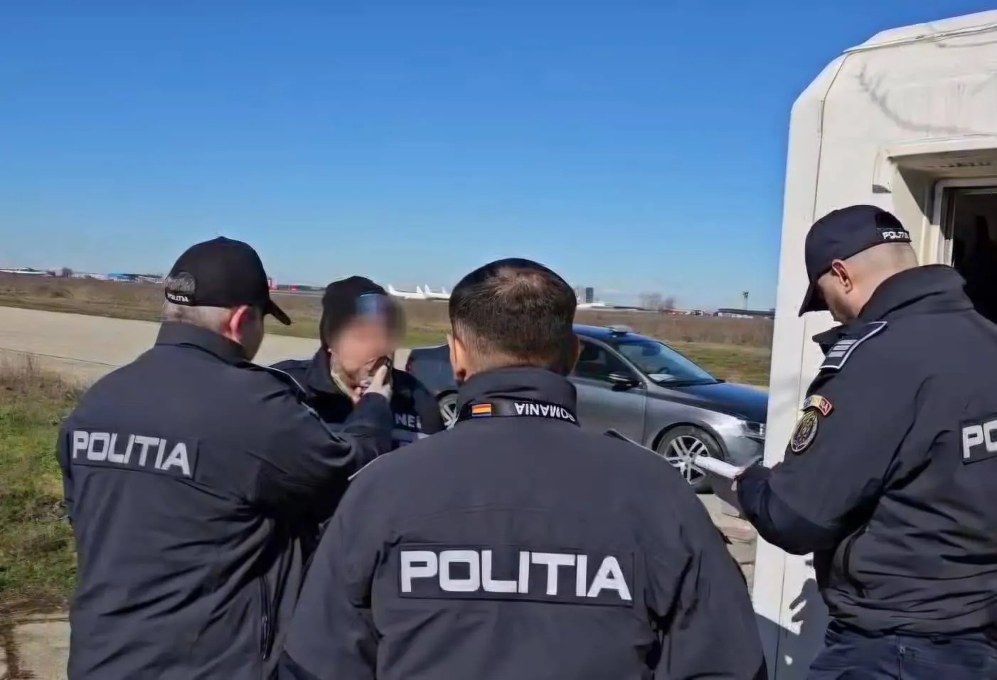 Controale riguroase la Aeroportul Craiova: peste 40 de sancțiuni aplicate