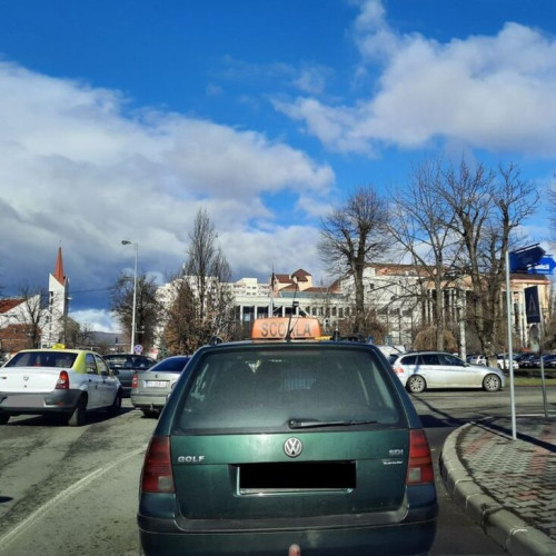 Mai multe școli de șoferi în Bistrița-Năsăud, dar mulți candidați nu promovează