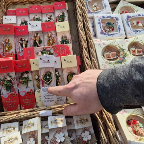 Mărțișoare cu bijuterii: Atenție la riscurile chimice identificate