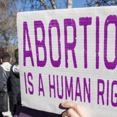 Comisia Europeană susține inițiativa „My Voice, My Choice” pentru servicii de avort