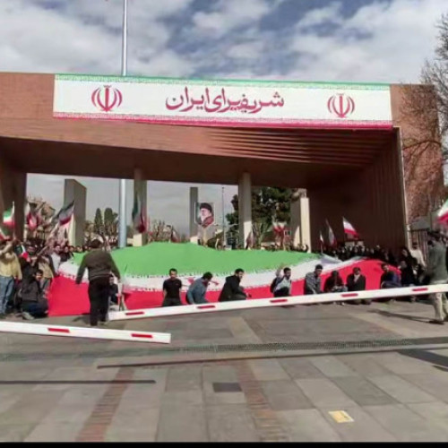 Iranul reacționează ferm la atacurile Israelului și SUA