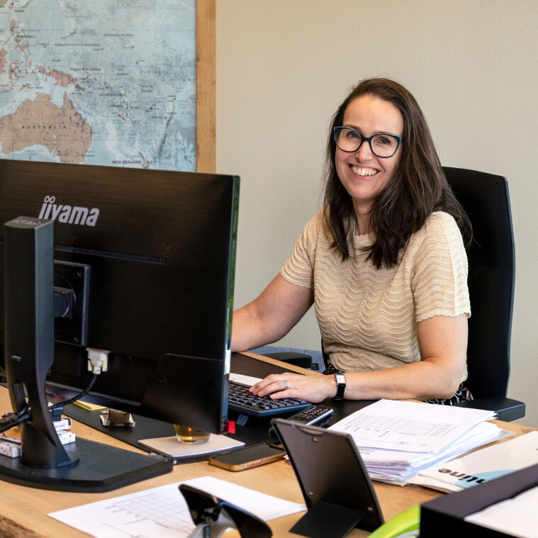 Contact met Brownline